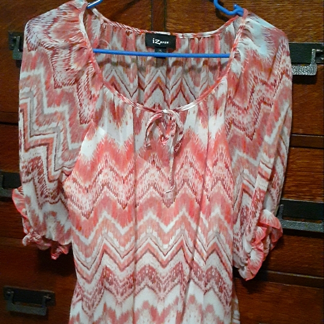 Womens Xl Blouse. By Iz Byer.